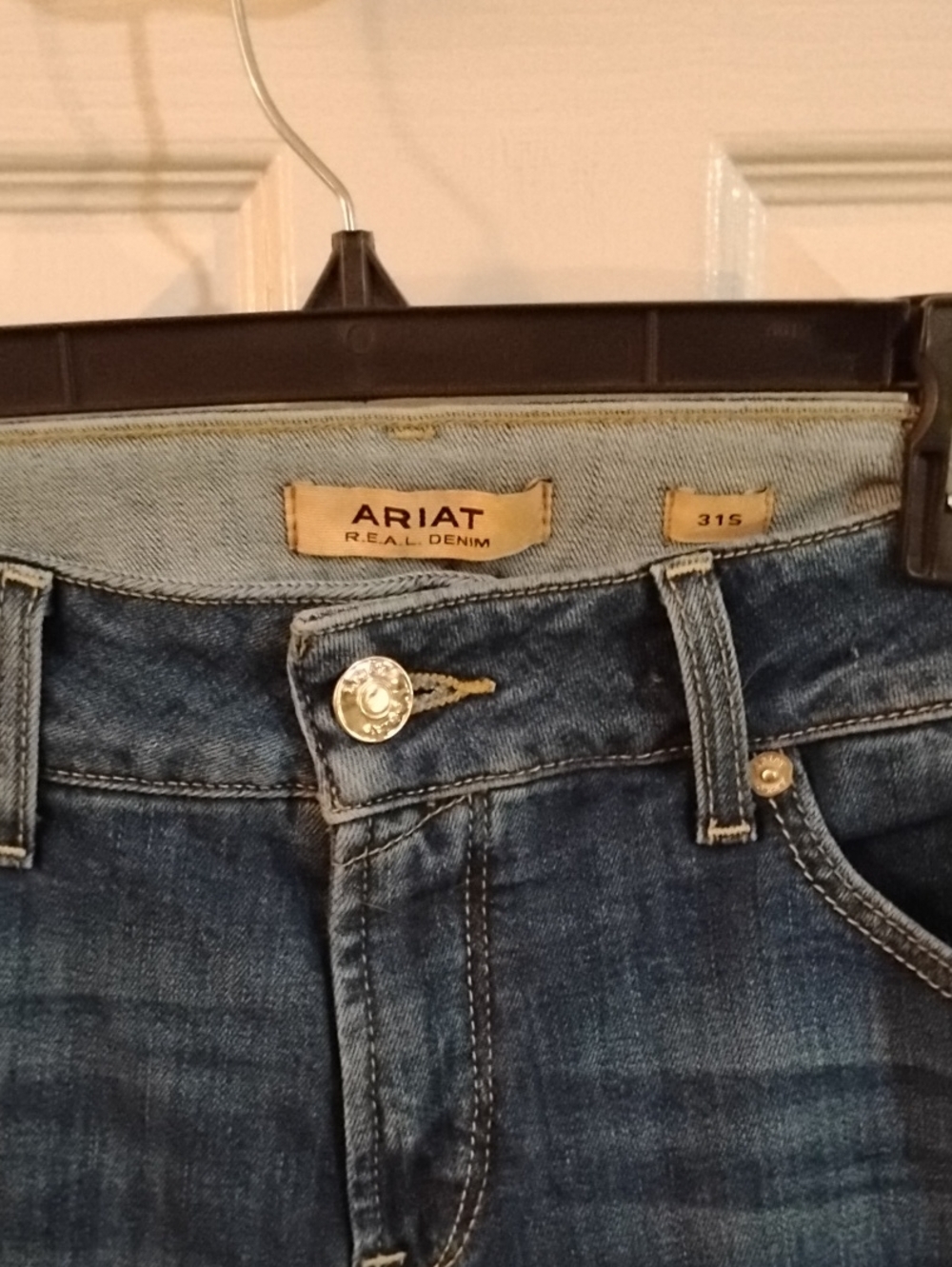 Ariat Women's Medium-Dark Blue Straight Leg Jeans/ Open To Offers